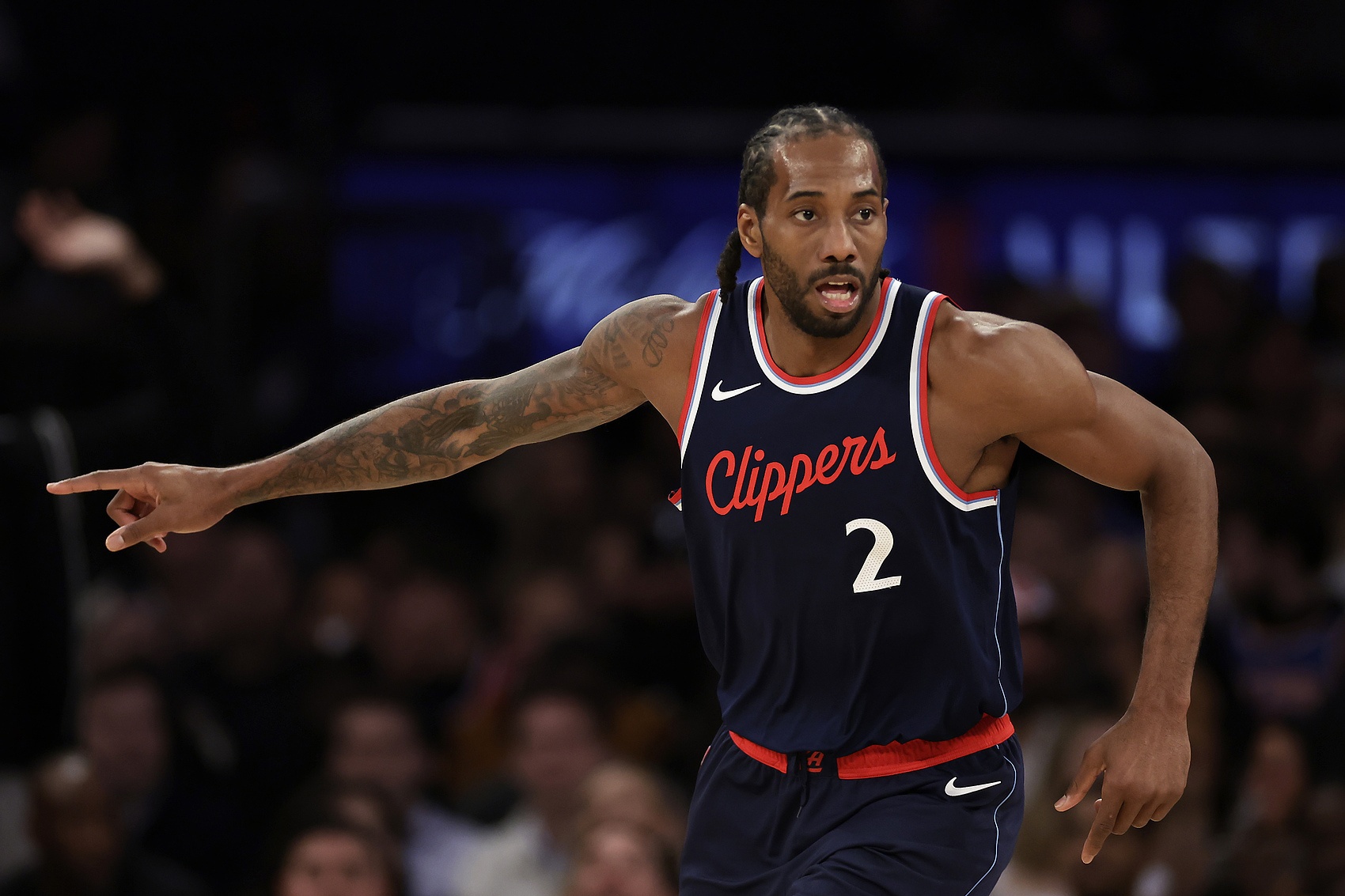 华体会官网-帕金斯为莱昂纳德辩护：高薪合约难以拒绝，球员遭受过多指责