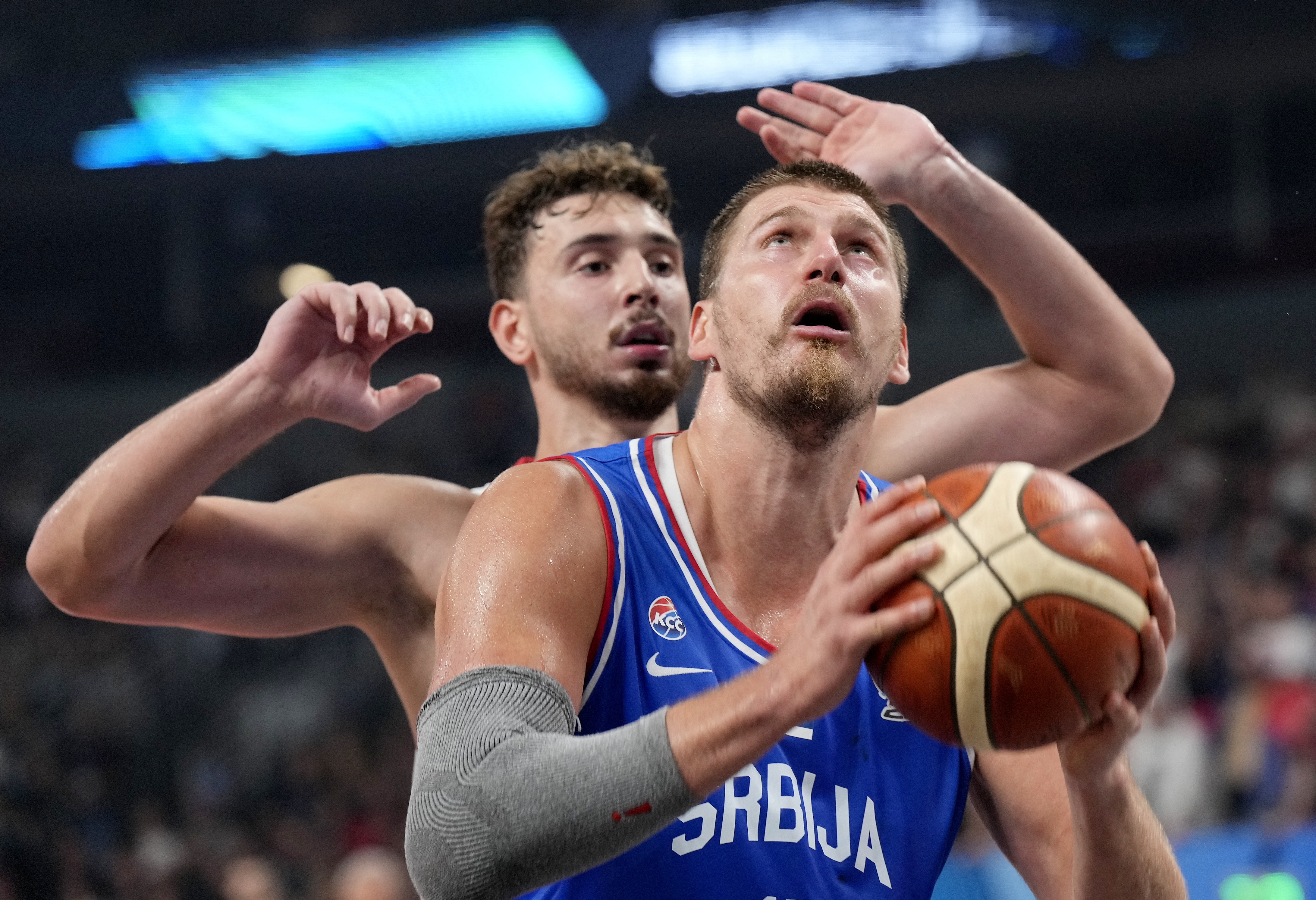 华体会网站-队友透露申京已超越小约基奇称号，实力获显著提升