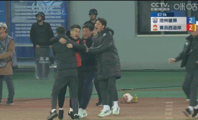 华体会网站-让二追三无愧最大黑马 逆风翻盘后肇俊哲肆意庆祝