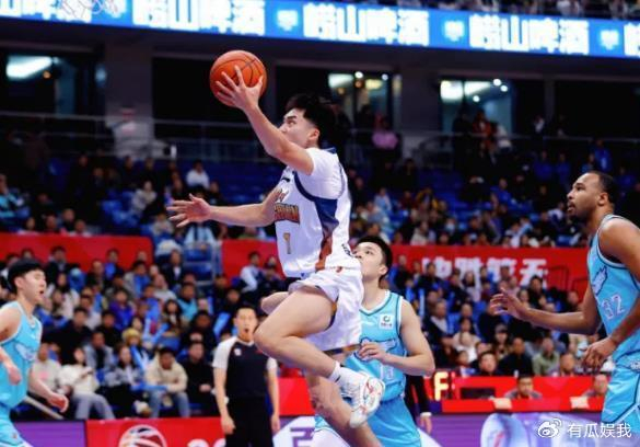 华体会官网-萨姆纳续约权1千万已经花完，段睿骐转会费2千万，广东有望拿下|四川队|克里斯-保罗|新疆男篮|cba联赛|景菡一_新浪体育_新浪新闻