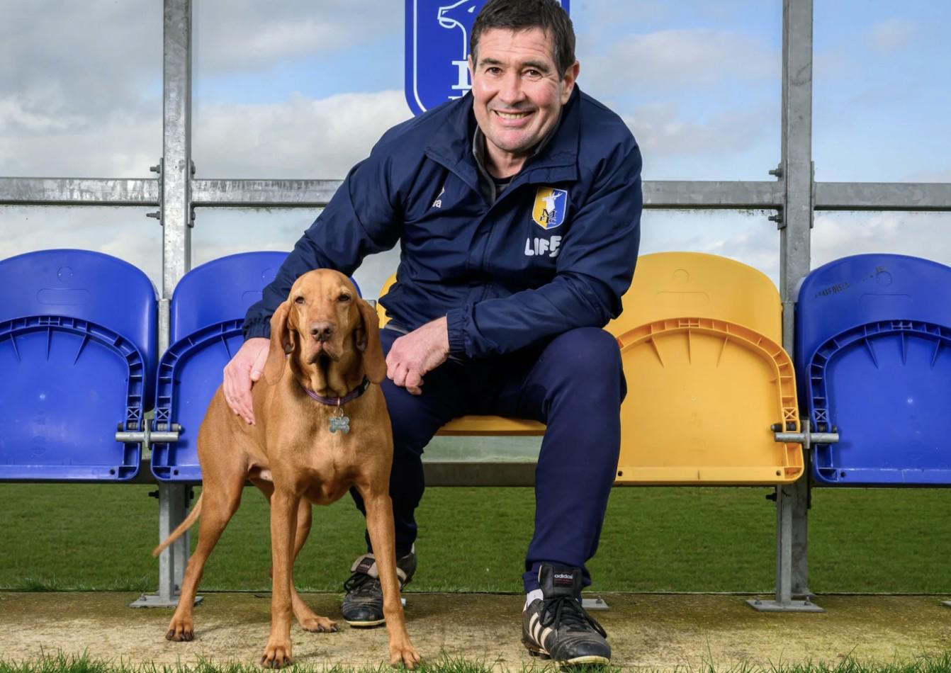 华体会官网-曼斯菲尔德主帅：我父亲曾带队战胜阿森纳；踢阿森纳会很美好