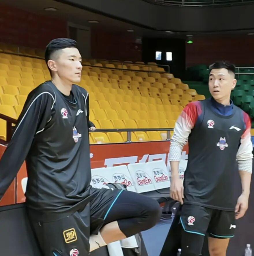 华体会官方-高诗岩归队+双外援就位！山东男篮出征广州，节后首战验成色